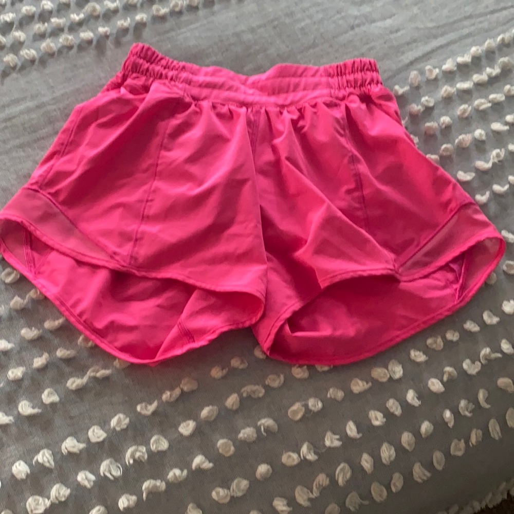 Pink on hold hotty hots make an offer